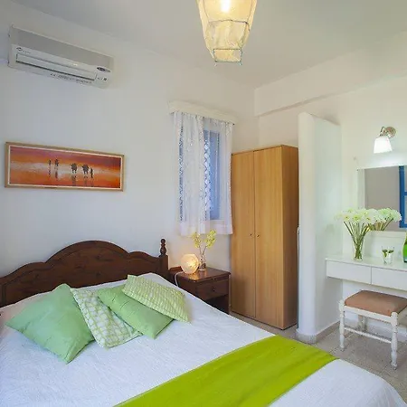 At Last You Have Found The Perfect 5 Star 66 Vilă Protaras